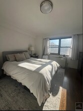 E 88th St in New York, NY - Foto de edificio - Building Photo