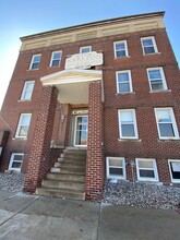 Karlton Apartments in Kirksville, MO - Foto de edificio - Interior Photo