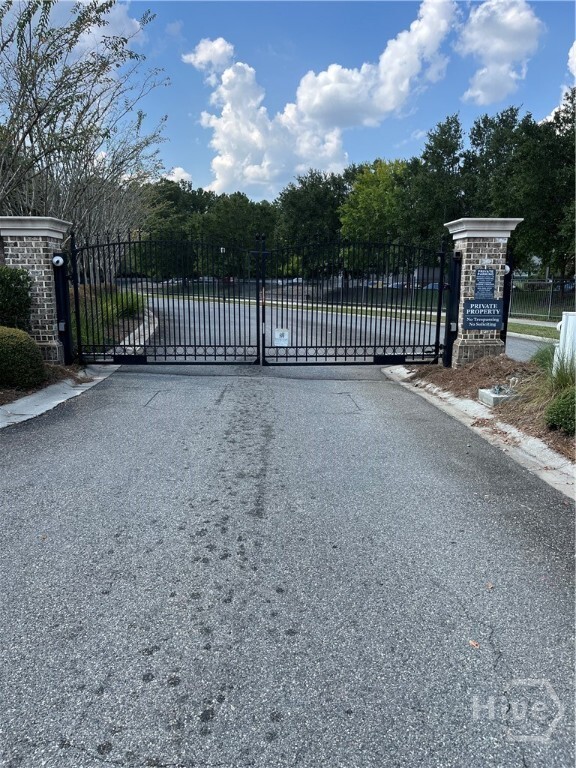 property at 142 Holloway Hl