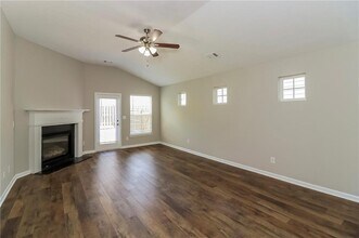 25 Chalet Crossing in Dallas, GA - Building Photo - Building Photo