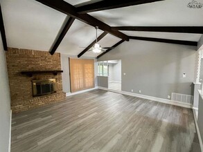 4624 Trailwood Dr in Wichita Falls, TX - Building Photo - Building Photo