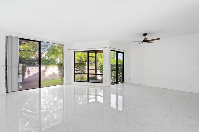 9983 W Atlantic Blvd in Coral Springs, FL - Building Photo - Building Photo
