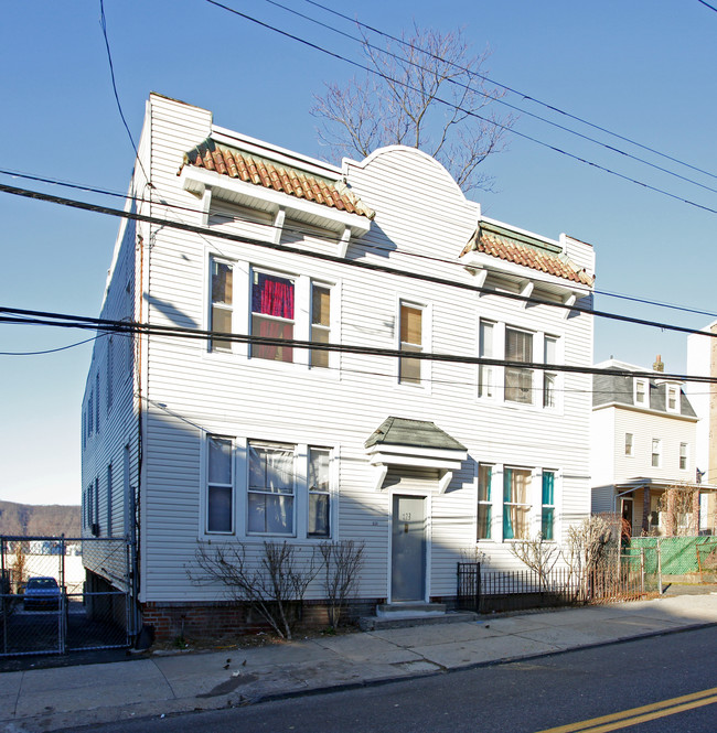 223 Hawthorne Ave in Yonkers, NY - Building Photo - Building Photo