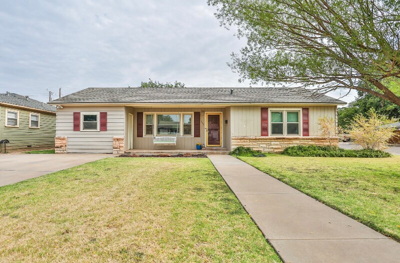 3802 33rd St in Lubbock, TX - Building Photo