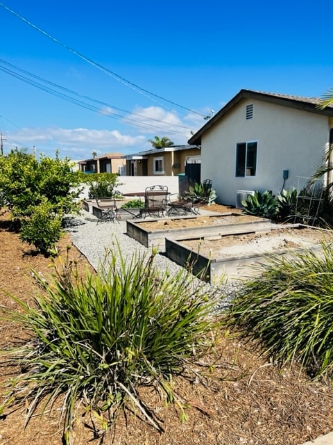 1222 Holly St in Oceanside, CA - Building Photo - Building Photo