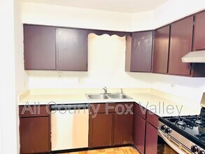 264 E Bailey Rd in Naperville, IL - Building Photo - Building Photo