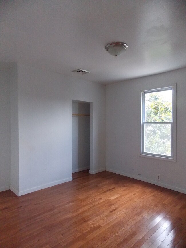 417 E 31st St in Baltimore, MD - Building Photo - Building Photo