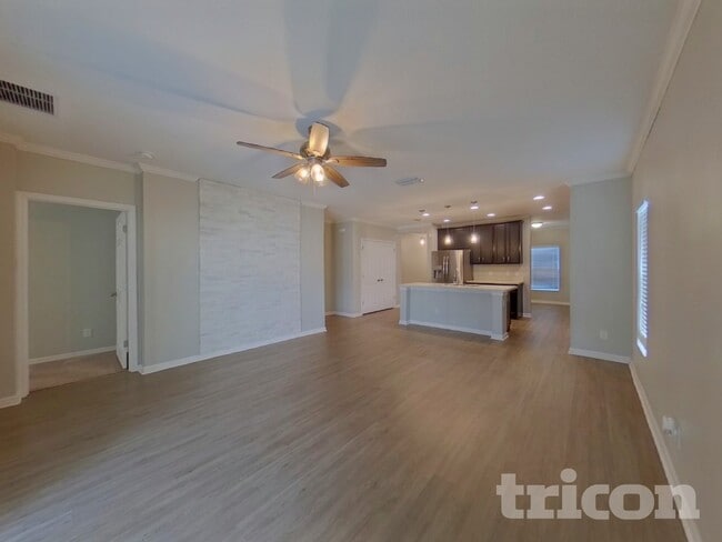 1266 Stratton Ave in Groveland, FL - Foto de edificio - Building Photo