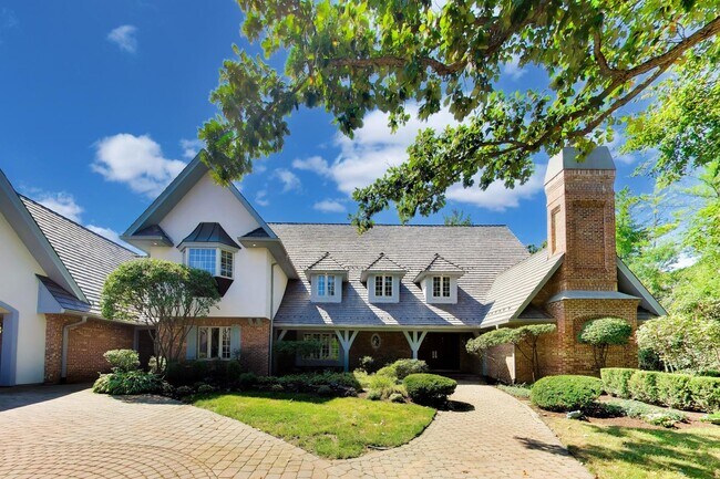 property at 1400 Kurtis Ln