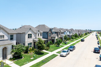 Lakes Of River Trails East in Fort Worth, TX - Building Photo - Building Photo