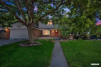 3891 E Long Ct in Centennial, CO - Building Photo - Building Photo