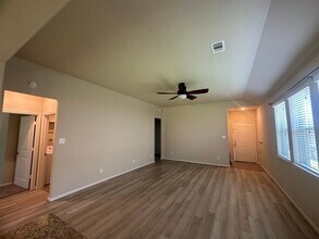 482 Terra Vis Cir in Montgomery, TX - Building Photo - Building Photo