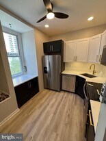 2008 Chestnut St in Philadelphia, PA - Building Photo