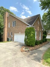 4210 Shoal Creek Dr in Greensboro, NC - Building Photo - Building Photo