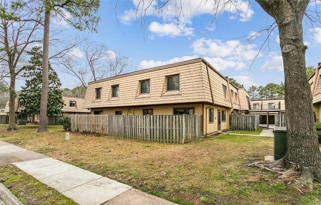 1482 Ventura Way in Newport News, VA - Building Photo - Building Photo