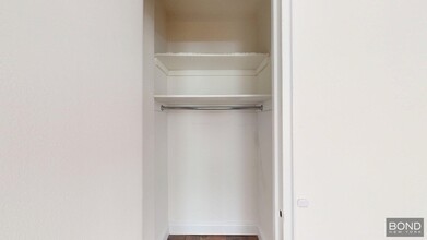 219 E 69th St in New York, NY - Building Photo - Building Photo