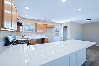 1453 Luna Ln in Bullhead City, AZ - Building Photo - Building Photo