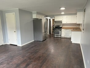 2017 N 72nd Ct, Unit 2 in Elmwood Park, IL - Building Photo - Building Photo