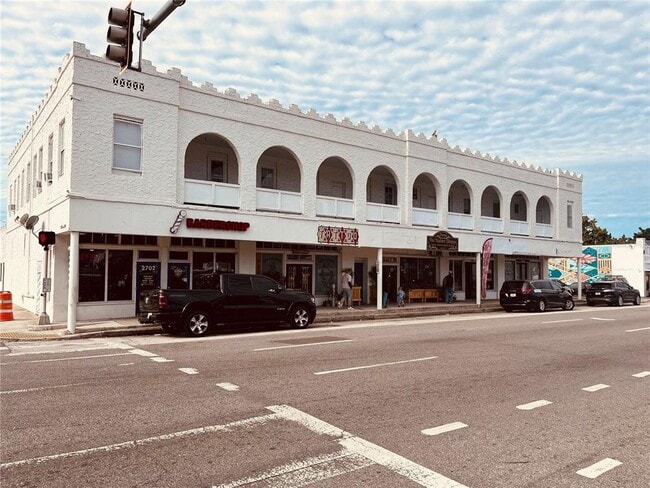 property at 2702 N Florida Ave