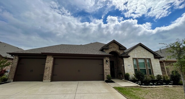 property at 3057 Maverick Dr
