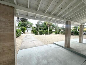 2238 Clematis St in Sarasota, FL - Building Photo - Building Photo