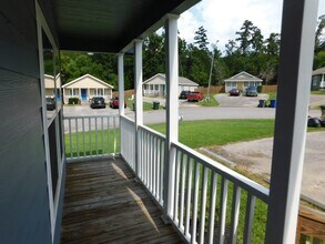 155 Varsity Dr in Huntsville, TX - Building Photo - Building Photo