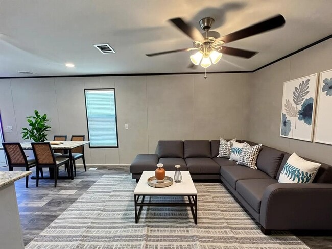 41 Tower Manor Dr in Auburndale, FL - Building Photo - Building Photo