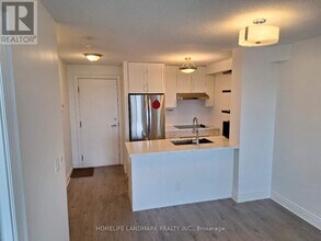 15-1015 Greenview Ave in Toronto, ON - Building Photo - Building Photo