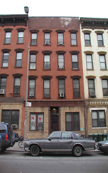 102 Greenpoint Ave in Brooklyn, NY - Building Photo - Building Photo