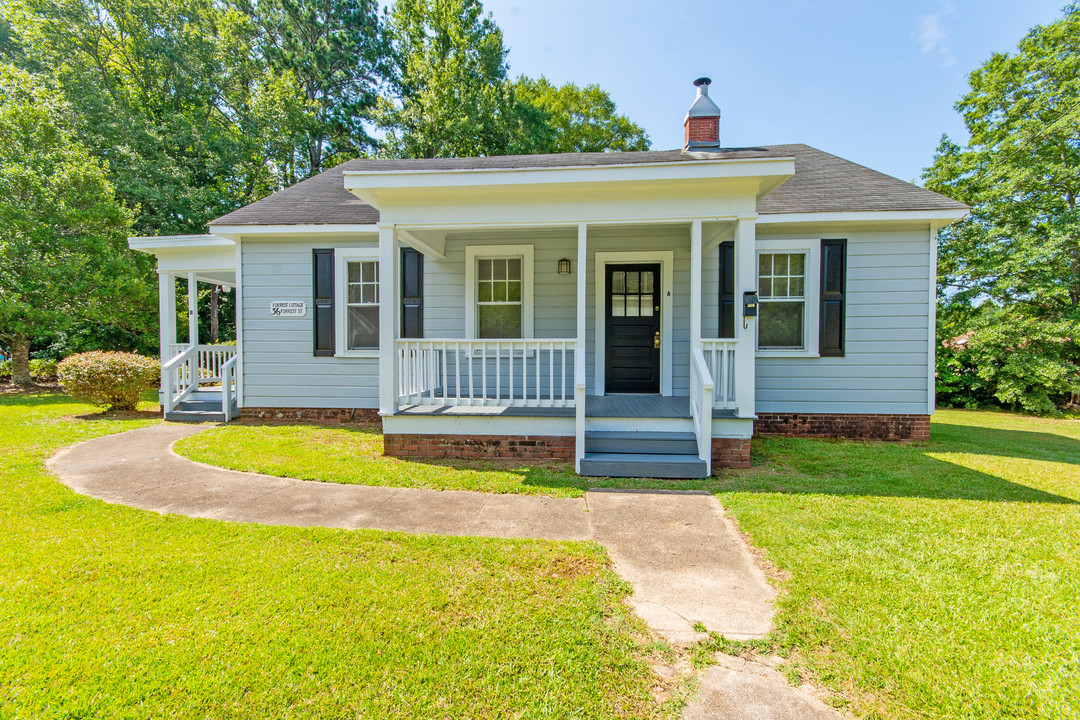 36 Forrest St, Unit A in Alexander City, AL - Foto de edificio