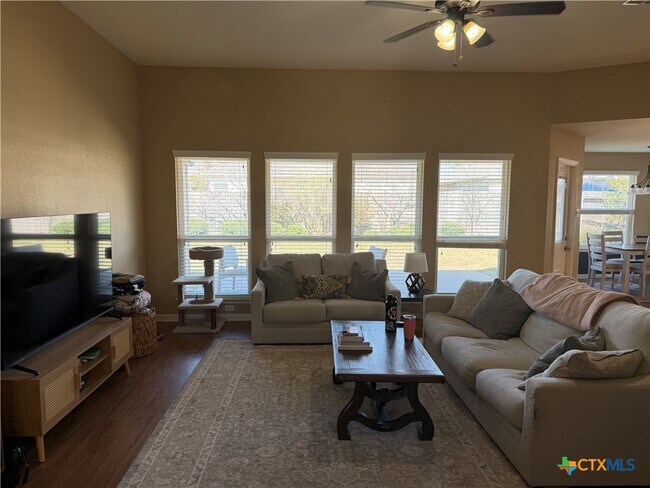 1126 Neuberry Cliffe in Temple, TX - Building Photo - Building Photo