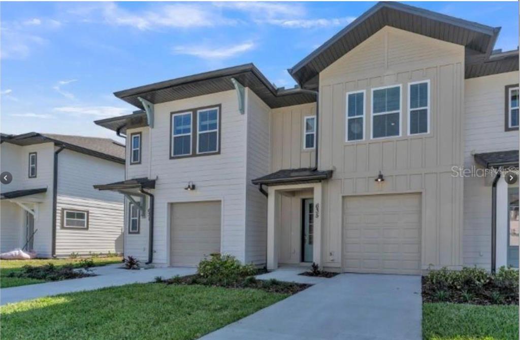635 Longboat Dr in Davenport, FL - Foto de edificio