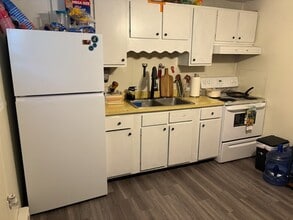 61 Ten Broeck Ave, Unit 9 in Hudson, NY - Building Photo - Building Photo