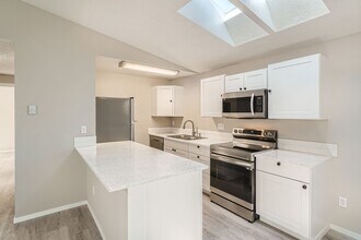 209 E 36th St in Tacoma, WA - Building Photo - Building Photo