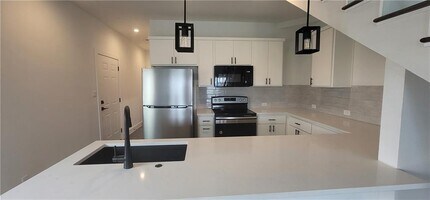 21206 Portsmouth Cove in Lago Vista, TX - Building Photo - Building Photo