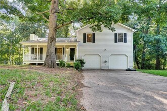 377 Jamie Dr in Hiram, GA - Building Photo - Building Photo