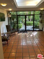 1115 Raintree Cir in Culver City, CA - Building Photo