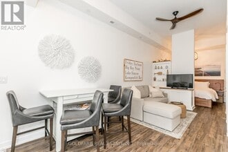 261 Broward Wy. in Innisfil, ON - Building Photo - Building Photo