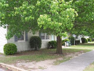 Pinewood Apartments in Cayce, SC - Foto de edificio - Building Photo