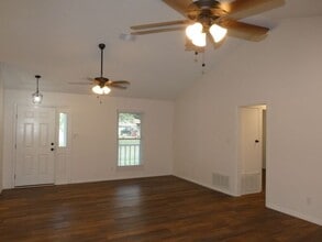 5301 Jeremy Dr in Milton, FL - Building Photo - Building Photo