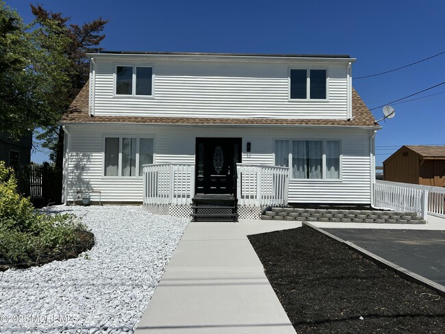 property at 3466 Bergen Ave