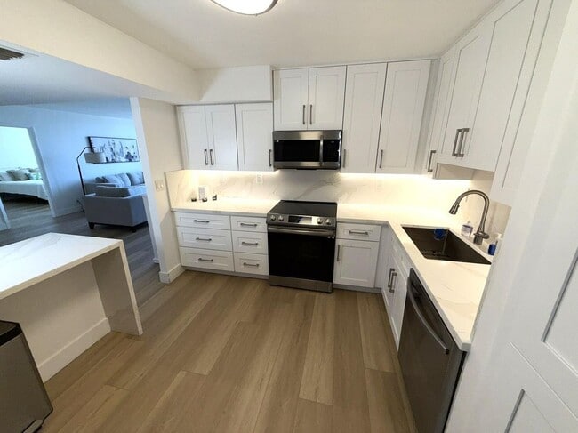2860 S Ocean Blvd in Palm Beach, FL - Building Photo - Building Photo