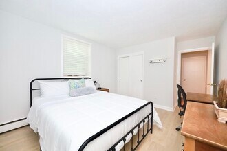 11 Cogswell Ave in Cambridge, MA - Building Photo - Building Photo