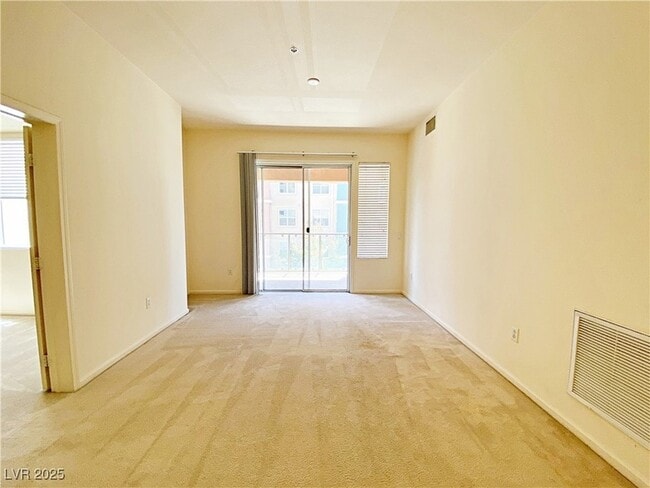 35 E Agate Ave, Unit 309 in Las Vegas, NV - Building Photo - Building Photo