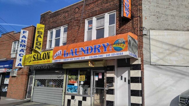 106-15 Corona Ave in Flushing, NY - Foto de edificio - Building Photo