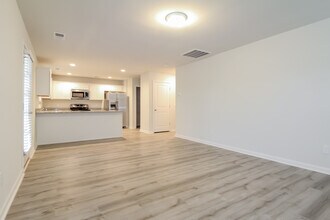 518 Whittier St in Greenville, SC - Building Photo - Building Photo