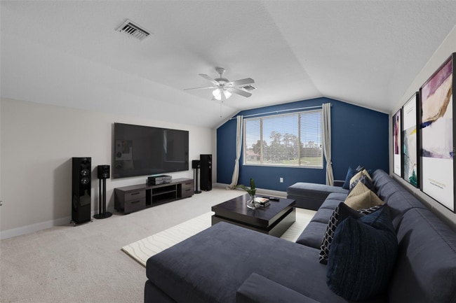 5909 Wedgefield Dr in Zephyrhills, FL - Building Photo - Building Photo