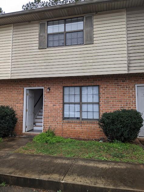 property at 3751 Oakwood Hills Dr