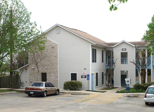 East 12Th Street Apartments in Austin, TX - Foto de edificio - Building Photo