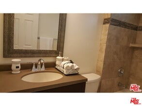 4514 W 11th Pl in Los Angeles, CA - Building Photo - Building Photo